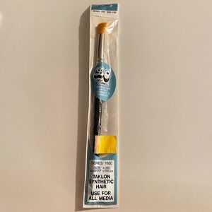 Vintage Loew-Cornell Artist Paint Brush Series 7850 Size 1/2 B deerfoot stippler